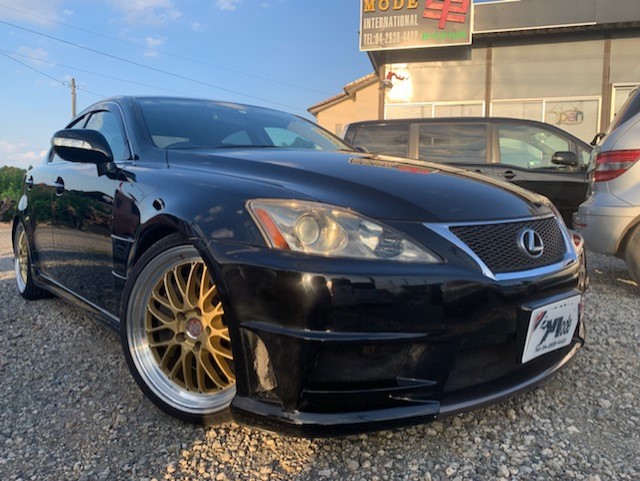Lexus is350